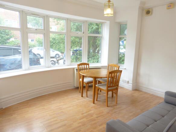 1 bed flat to rent in Golders Green
