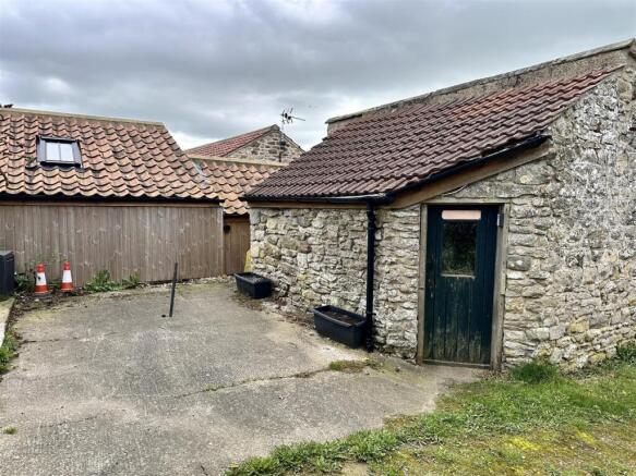 2 bed Cottage for sale Image 10