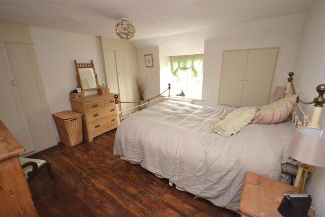 Bed 1.JPG