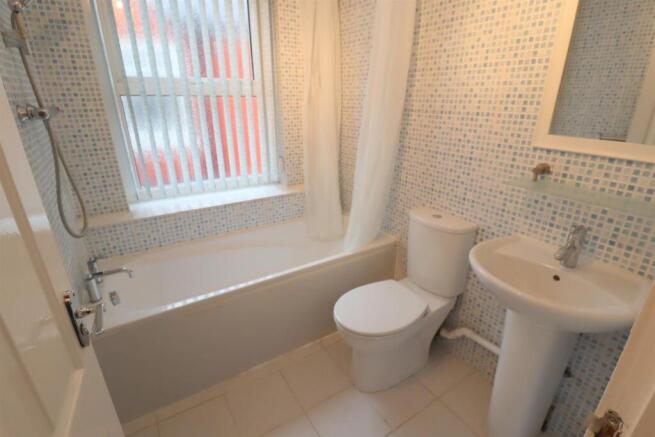 3 bed End of Terrace to rent Image 9