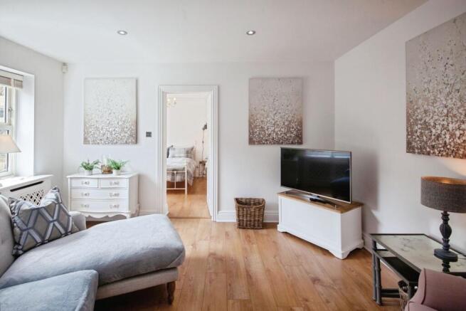 1 bed Mews for sale Image 10