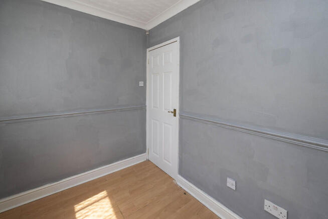 3 bed Semi-Detached Bungalow for sale Image 4