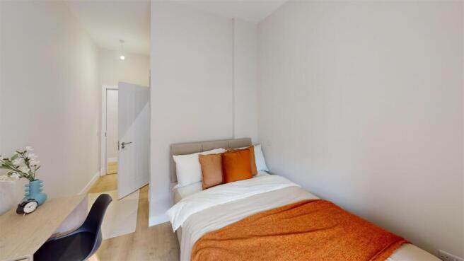 40a-Sadler-Gate-Bedroom 3.jpg