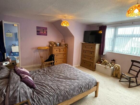Bedroom...jpg
