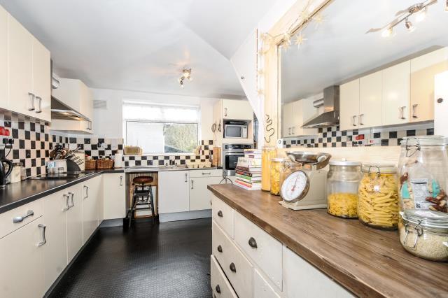 Kitchen/Breakfast Room
