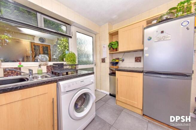 3 bed Terraced for sale Image 6