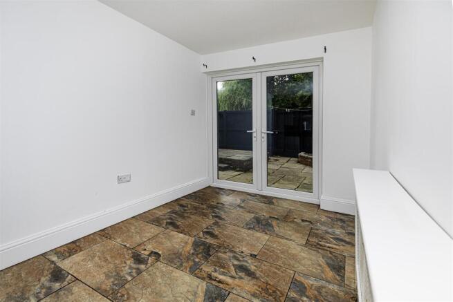 3 bed Terraced for sale Image 7