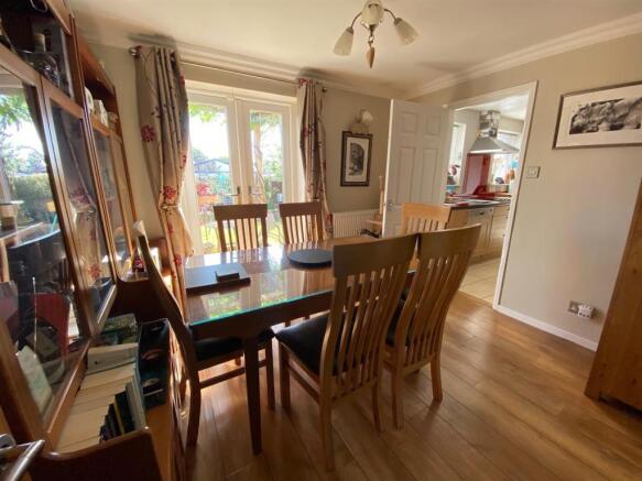 Dining Room.jpg