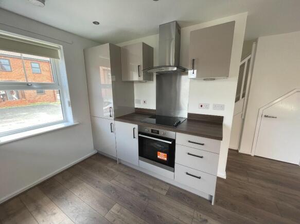 3 bed Detached to rent Image 7