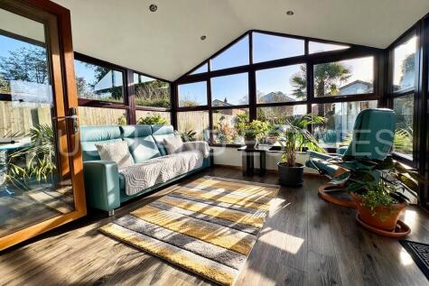 Bearwood Close, Potters Bar