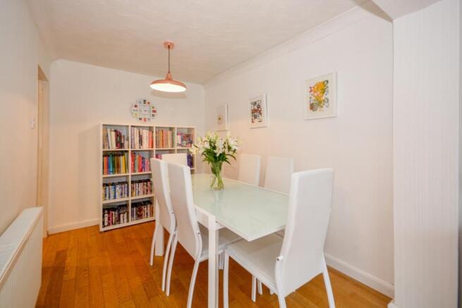 Dining Area (2)