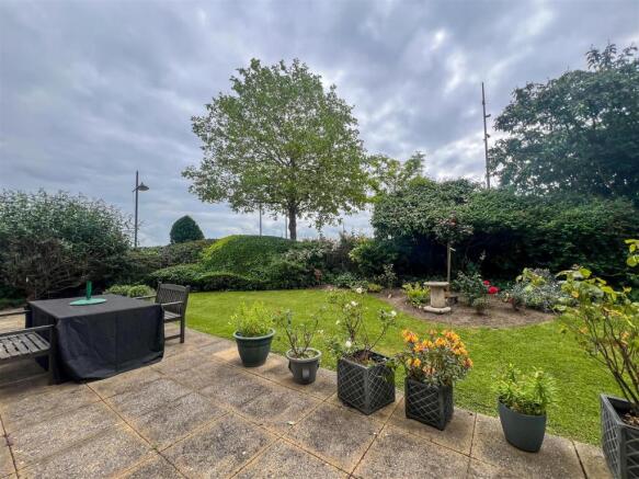 COMMUNAL GARDEN