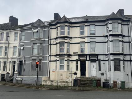 Flat 1, 247 Lipson Road, Lipson, Plymouth, Devon PL4 7ES