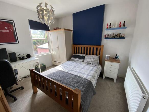 BEDROOM 2
