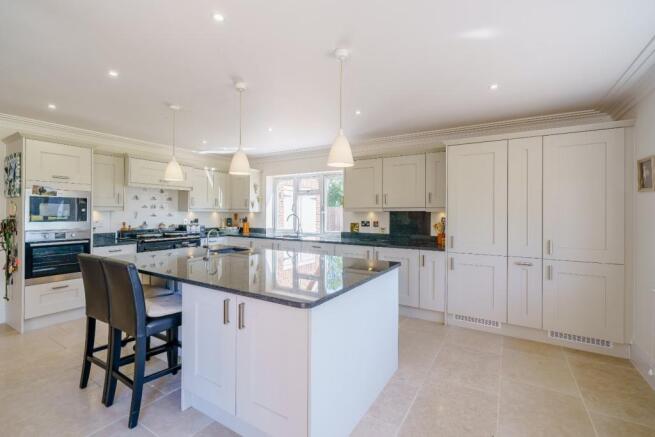 Kitchen/Breakfast