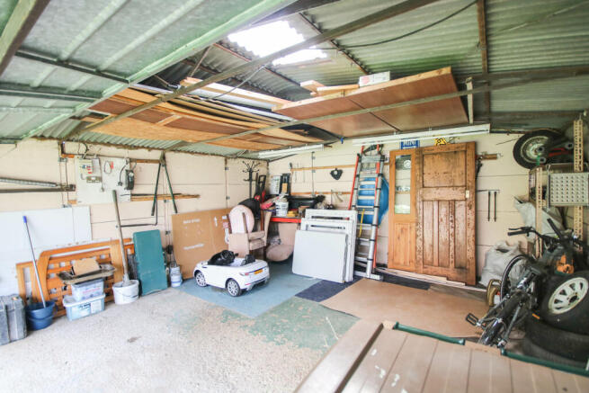 Garage.JPG