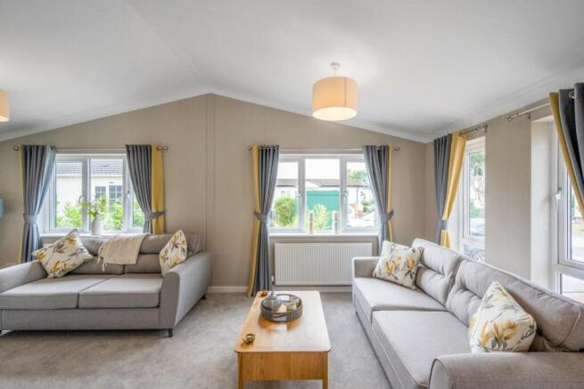 2 bed Park Home for sale Image 4