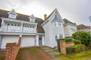 17, Church Farm Rise, Aldeburgh IP15 5BF