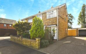 30, Denholme Avenue, Kingston Upon Hull HU6 7AY