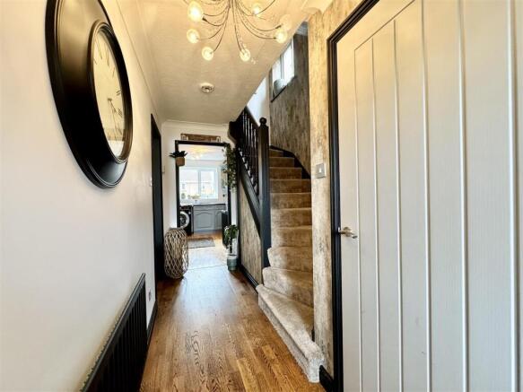 3 bed Detached for sale Image 6