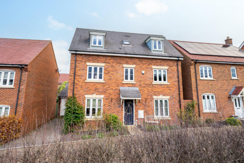 Lancaster Way, Pitstone, Leighton Buzzard