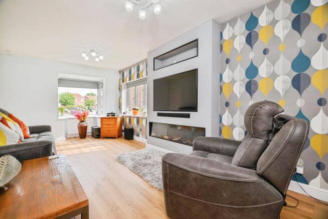 2 bed Detached Bungalow for sale Image 8