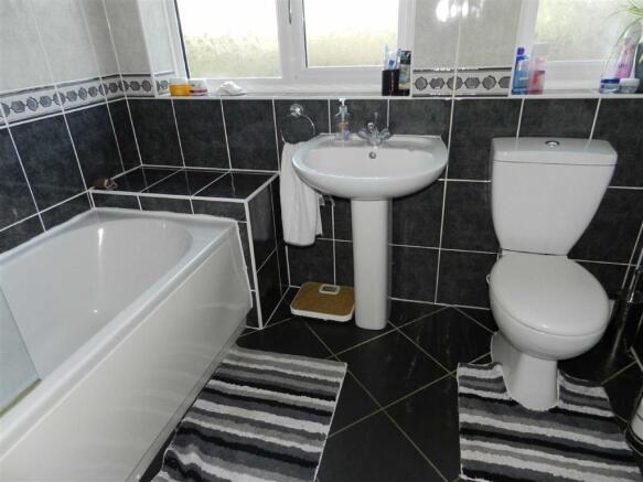 HOUSE BATHROOM