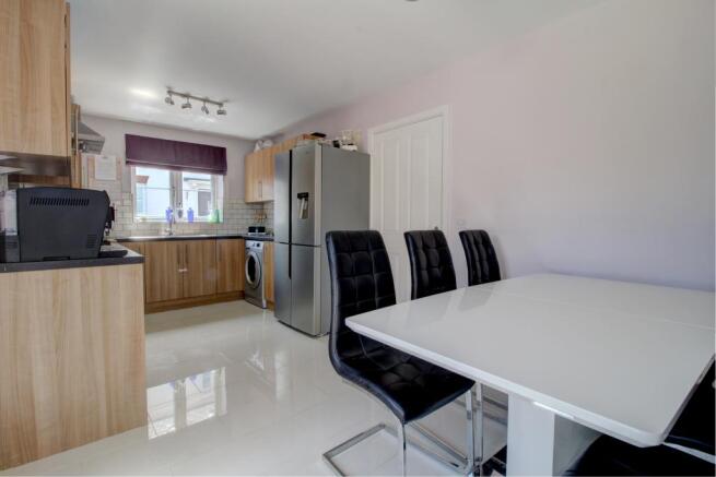 Kitchen / Diner (2)