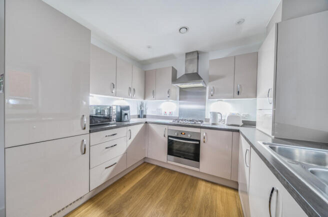 1396004-2-695fdc4...