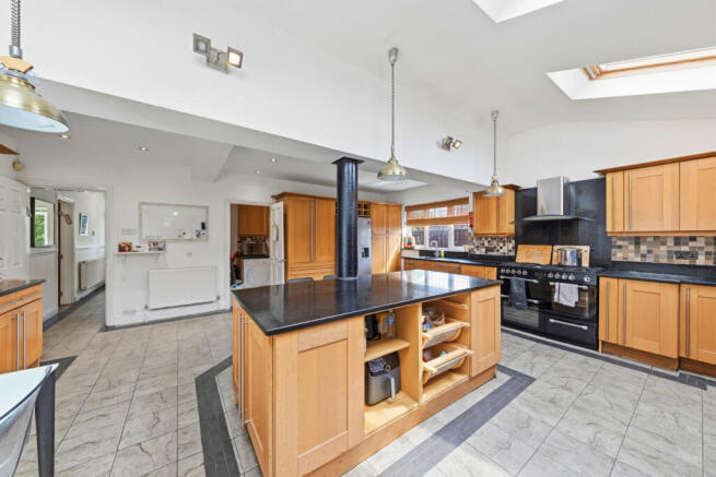 Large Kitchen/diner