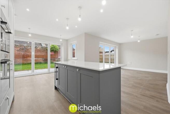 Ipswich Road, Holbrook, Ipswich, IP9 photo 4