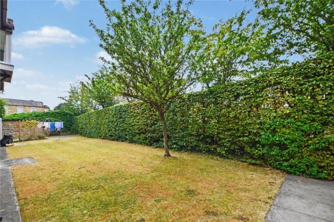 2 bed Apartment for sale Image 9