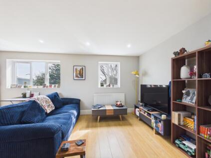 Chertsey Road, Ashford, Surrey, TW15