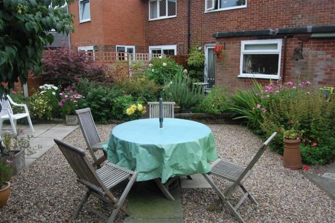 REAR GARDEN PHOTO