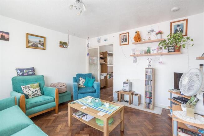 23 Willoughbys Walk Living Room.jpg