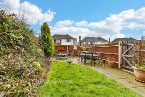 51, Courtlands Crescent, Banstead SM7 2PL