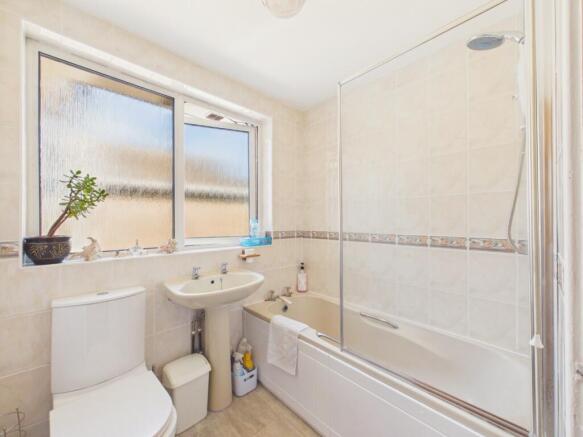 3 bed Semi-Detached for sale Image 12