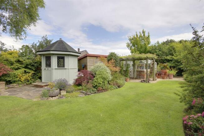 Summerhouse, Shed & Greenhouse