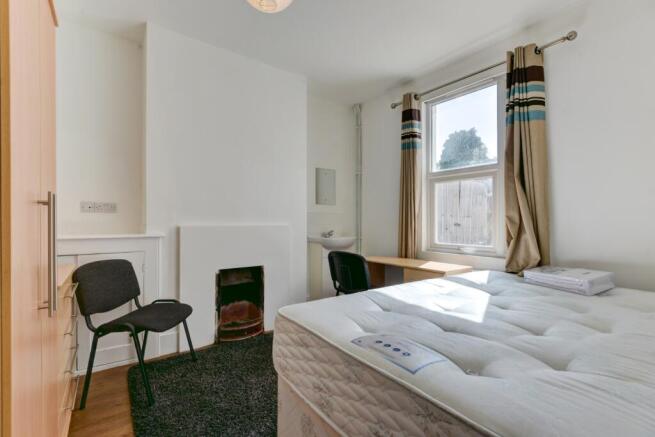 29 Hollingbury Road Bedroom 1