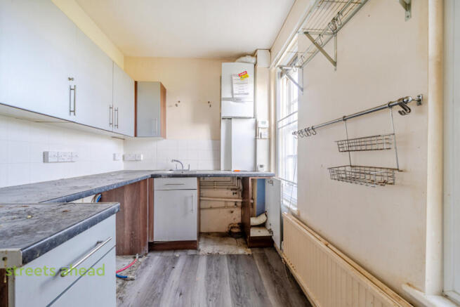 1f98b712-81dc-483...