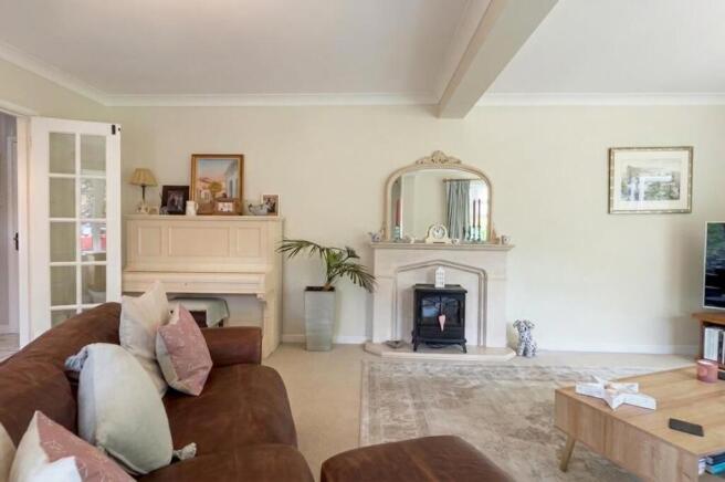 Cranfield Avenue, Wimborne photo 4