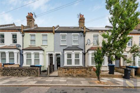 East Crescent, Enfield, EN1