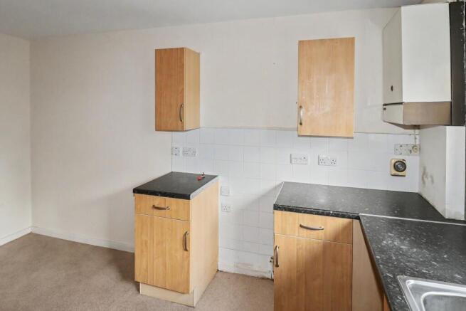 32 Shelley Grove, Bradford, West Yorkshire, BD8 0JZ