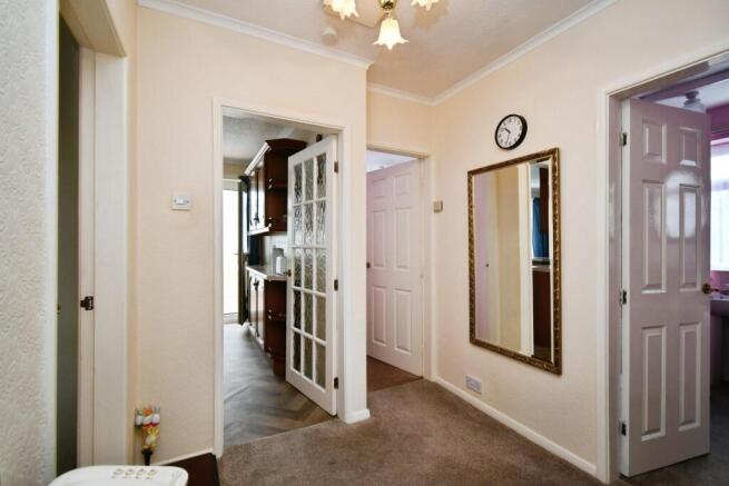 2 bed Semi-Detached Bungalow for sale Image 11