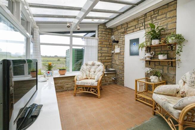 4 bed Detached for sale Image 7