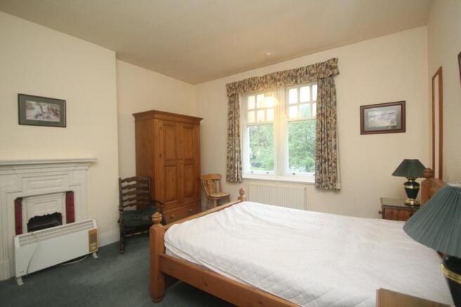 2 bed Flat to rent Image 5