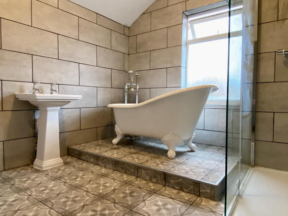 Freestanding Bath