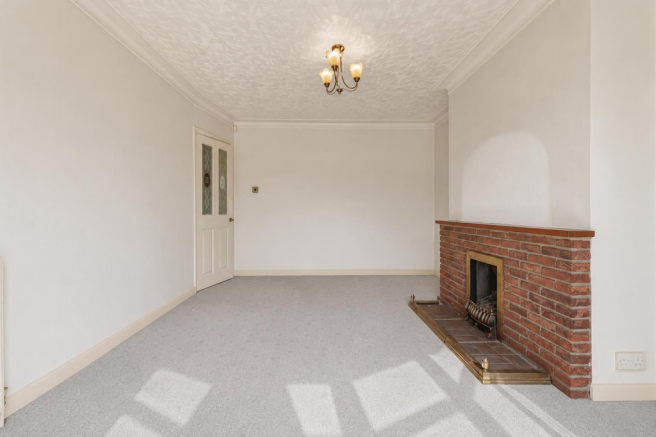 2 bed Semi-Detached Bungalow for sale Image 5