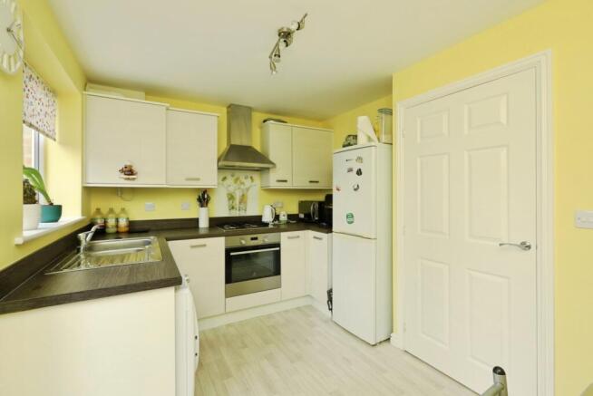 3 bed Semi-Detached for sale Image 4