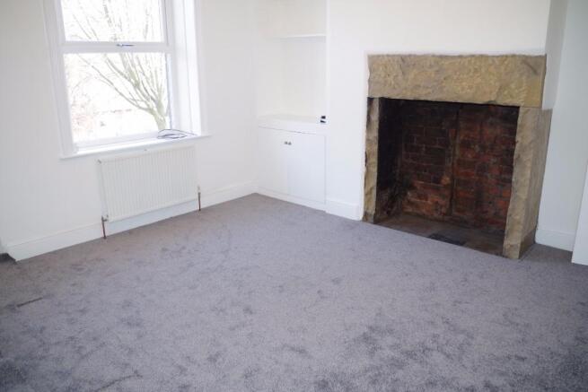 3 bed Terraced to rent Image 4